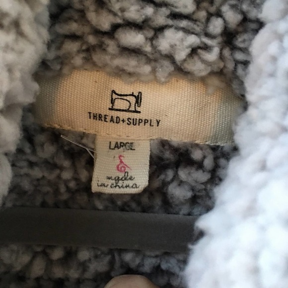 Thread & Supply Sherpa fleece Vest attic fleece grey L Teddy soft winter Fall 🍂 - Picture 5 of 9